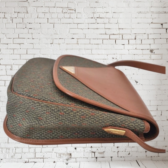 Yves Saint Laurent Crossbody Bag - Picture 4 of 11